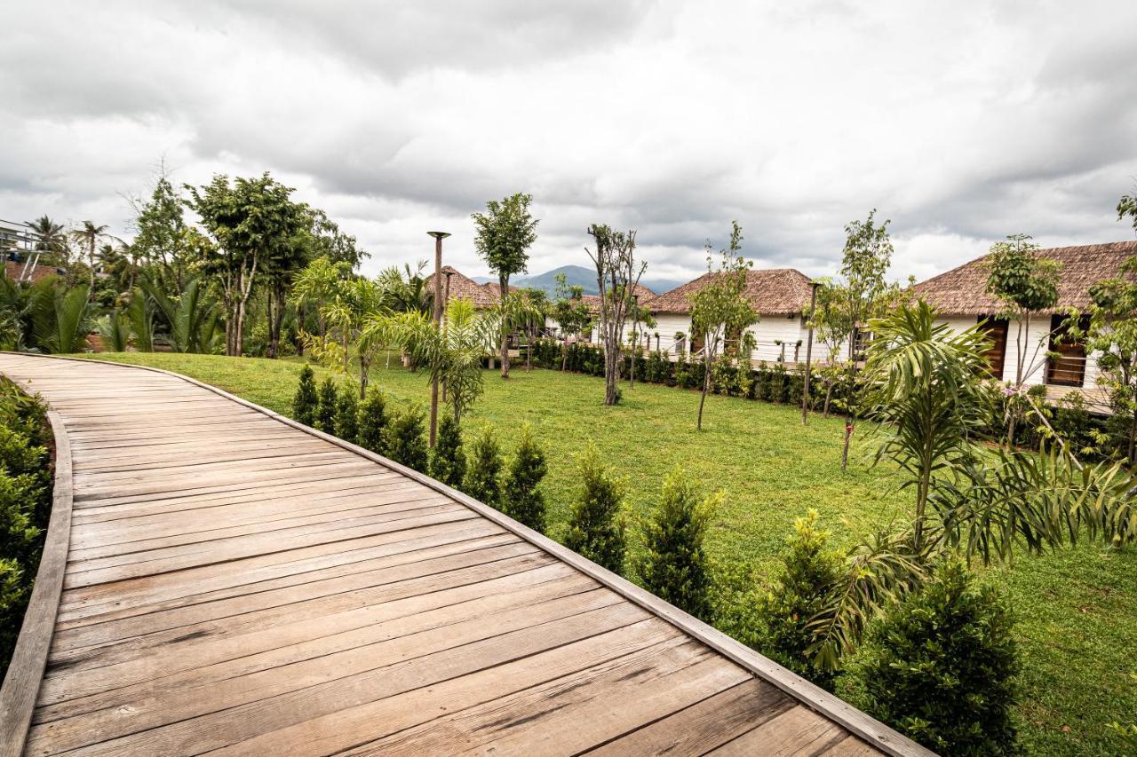 Good Time Relax Resort Kampot Esterno foto